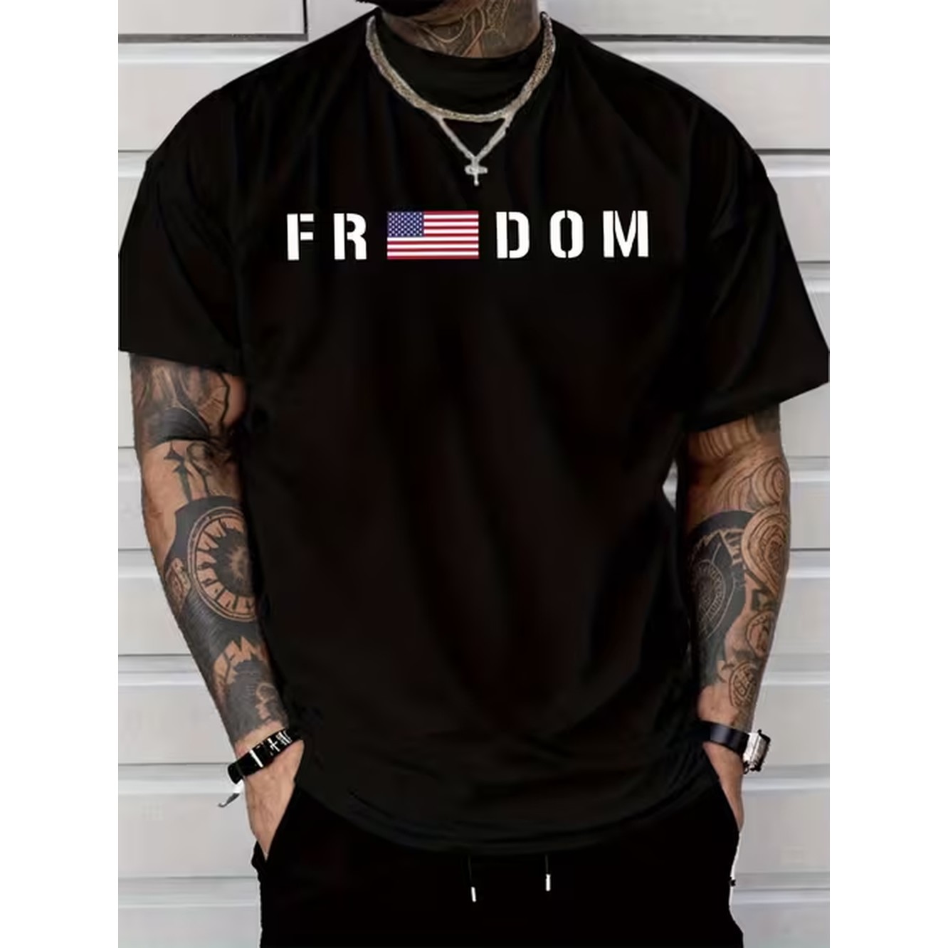Mens Fashion Black Shirt - เสื้อยืดผู้ชายลายกราฟิกสีดำ แขนสั้นลำลอง ผลิตจากผ้าฝ้ายอเมริกัน ทรงปกติ คอกลม สวมใส่สบาย